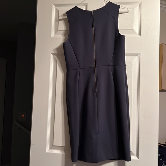 Loft Dress - Picture 3 of 3